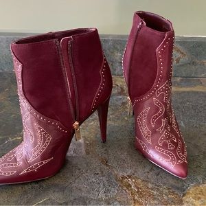 BCBGMAXAZRIA Women's Jazleen Bootie Ankle - Red/Cranberry Women's Size 7